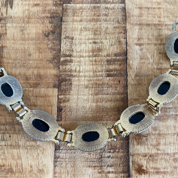 Vintage Signed SPHINX 4392 Victorian Revival Gold Tone Heavy Link Bracelet - Picture 6 of 11